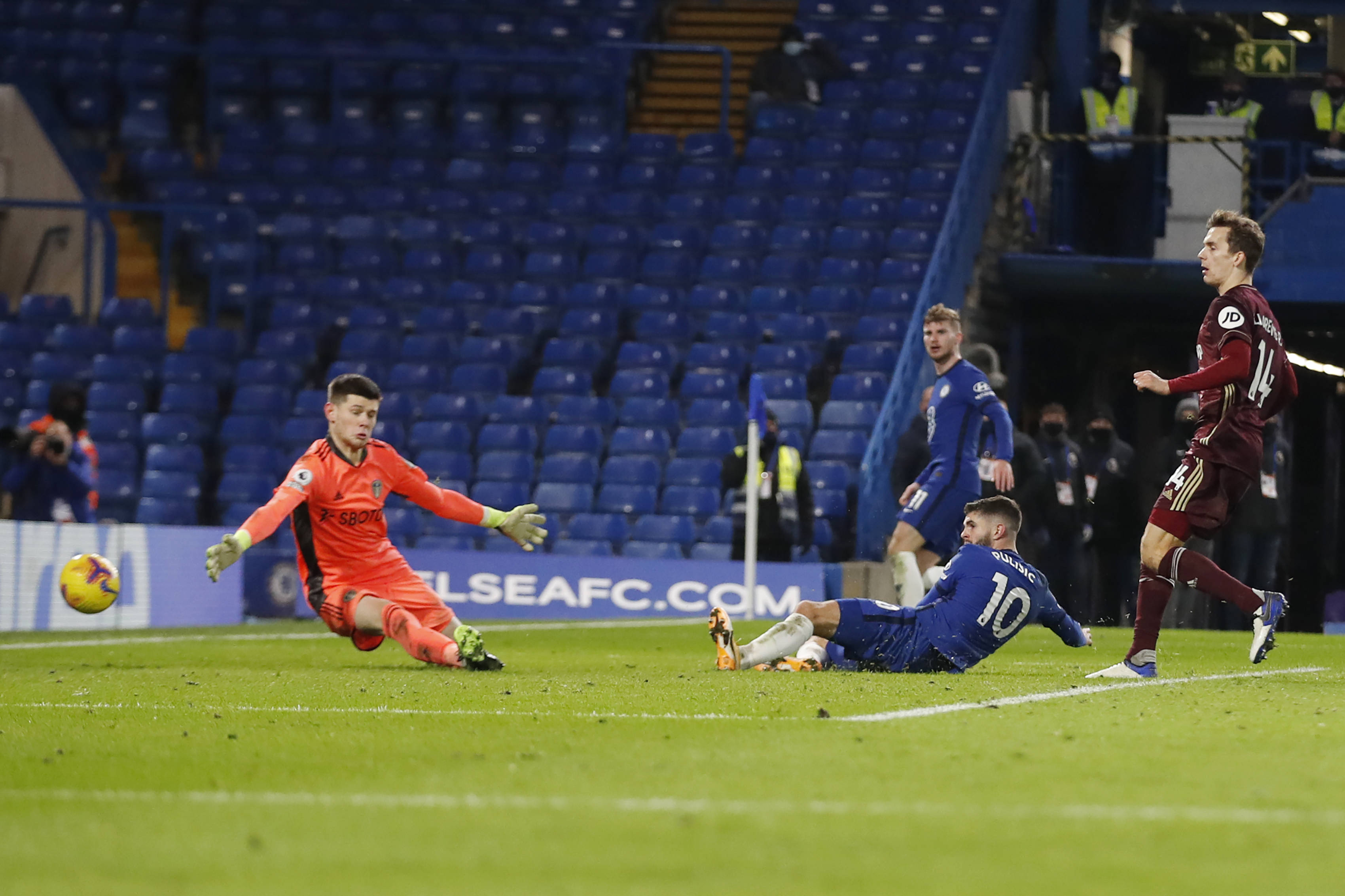 对于裁判团 对于裁判团